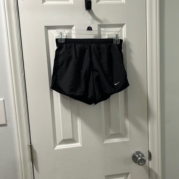 Nike dry fit shorts - Picture 1 of 3